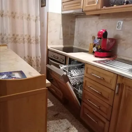 Apartment Sunny Апартамент *